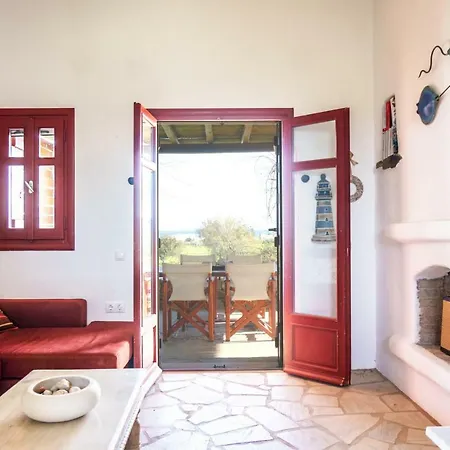 Holiday home Ourania Near Naousa Close To The Beach