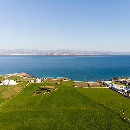 Holiday home Ourania Near Naousa Close To The Beach Ambelas